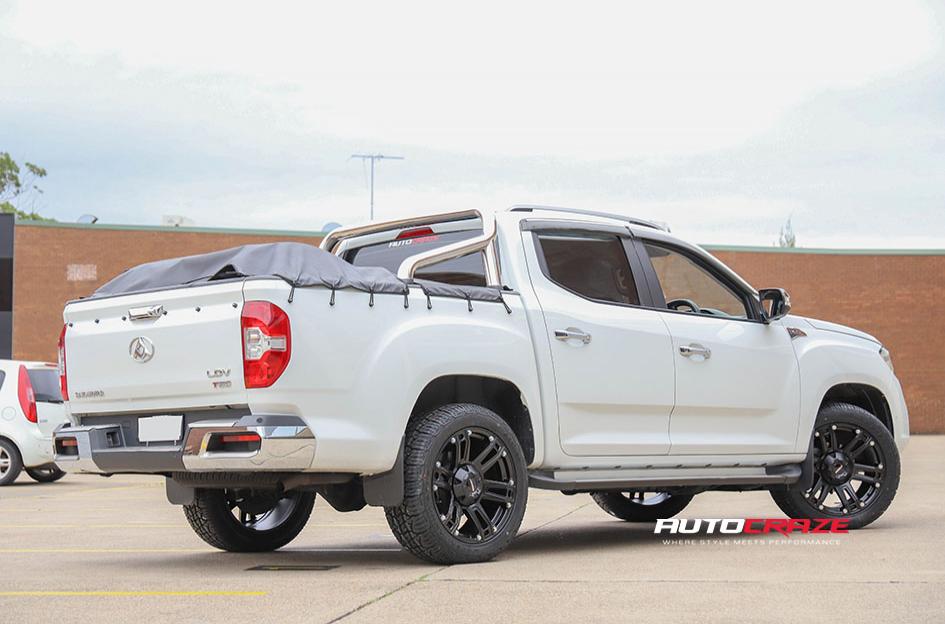 LDV T60 OUTLAW MACHINED PIANO BLACK